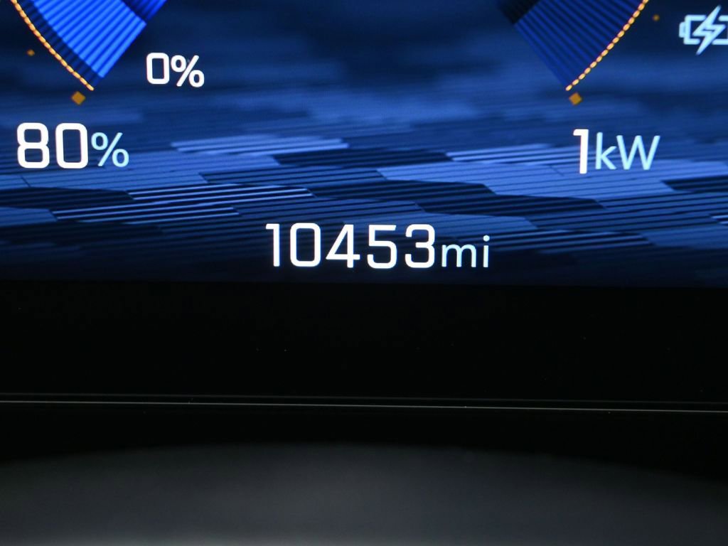 Used 2025 Chevrolet Equinox EV LT w/ Convenience Package image 12