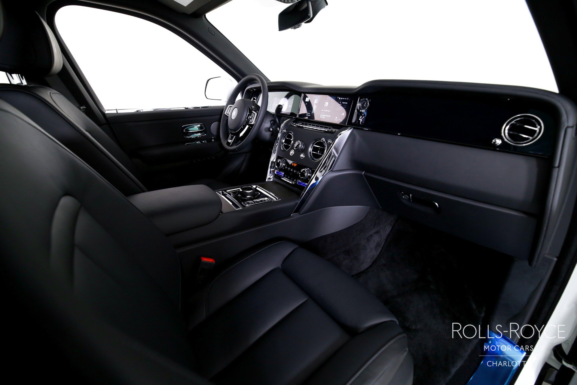 New 2026 Rolls-Royce Cullinan image 37