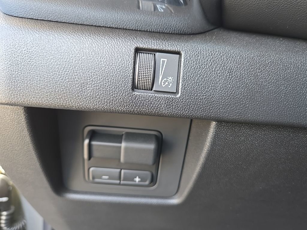 New 2026 GMC Canyon Elevation w/ Convenience Package image 21