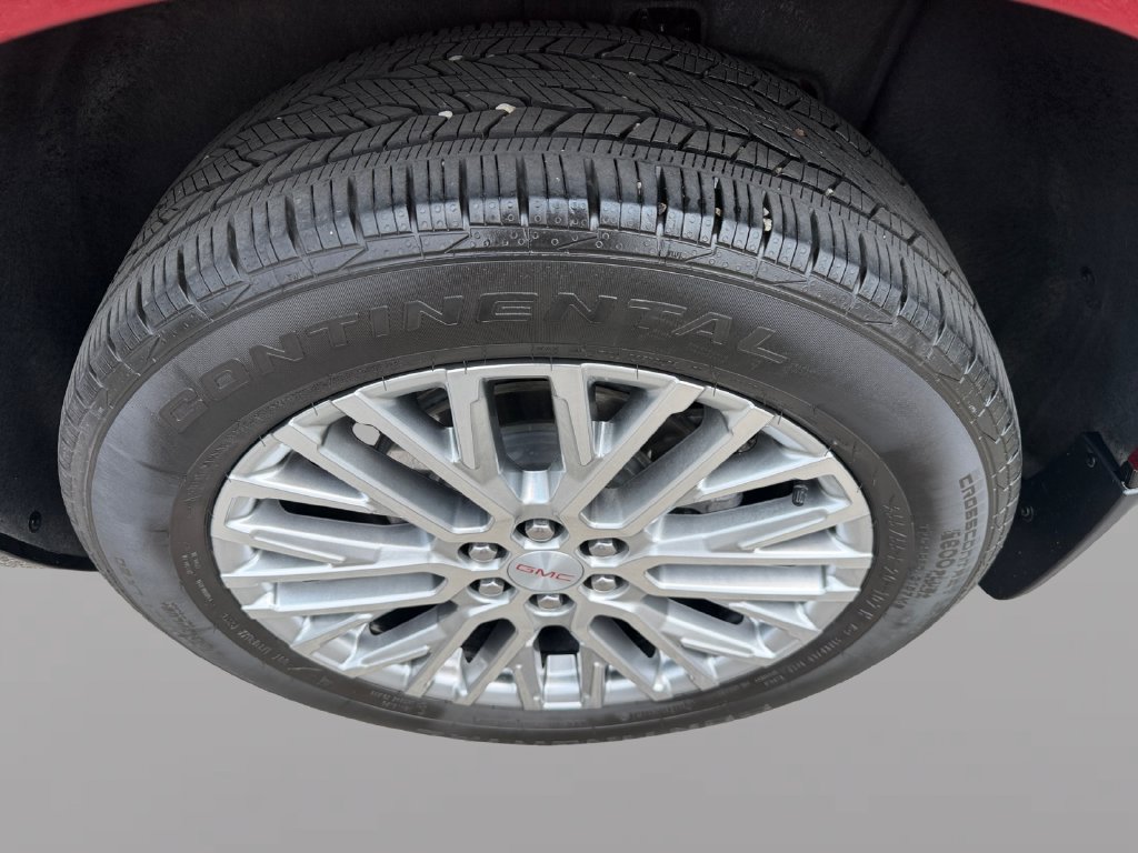 Used 2024 GMC Acadia Denali FWD image 10