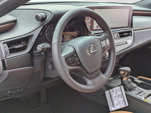 New 2025 Lexus ES 350 w/ Premium Package image 3