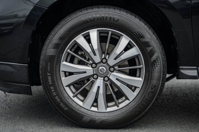 Used 2019 Nissan Pathfinder SL image 17