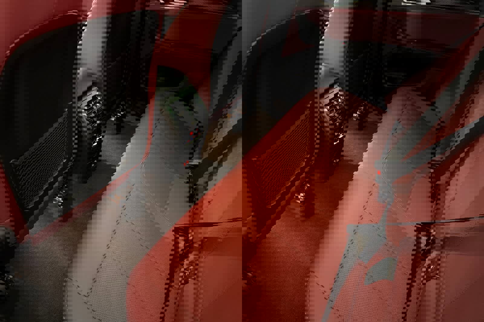 Used 2025 BMW X4 M40i image 4