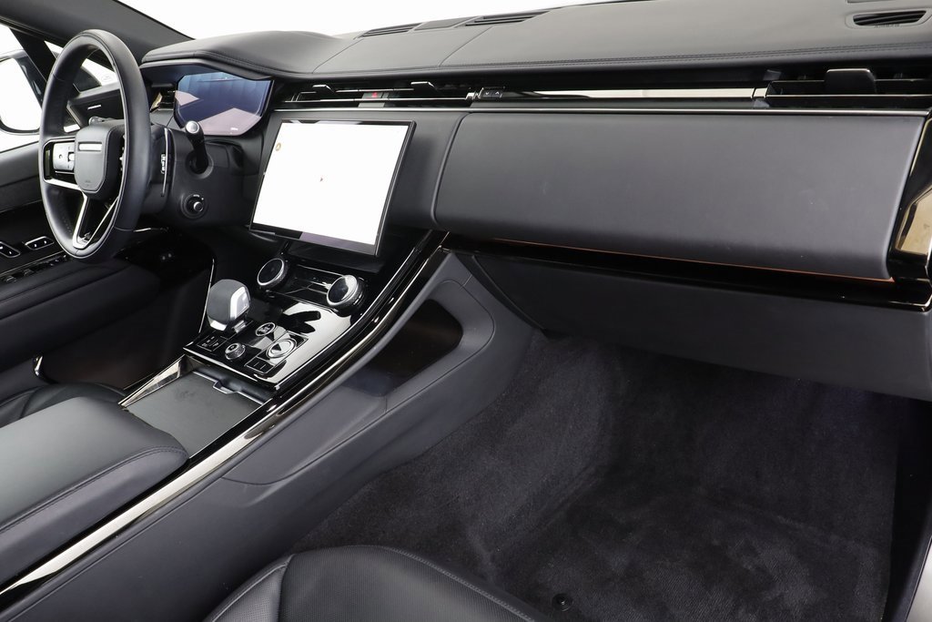 Used 2023 Land Rover Range Rover Sport SE Dynamic image 20