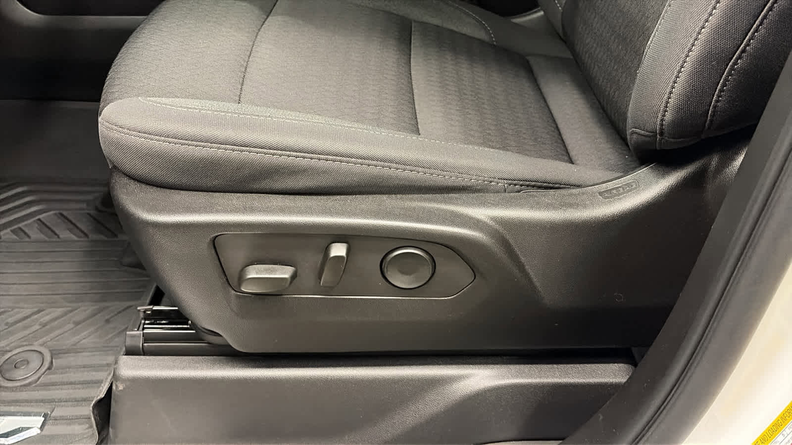 Certified 2022 Chevrolet Silverado 1500 RST image 7