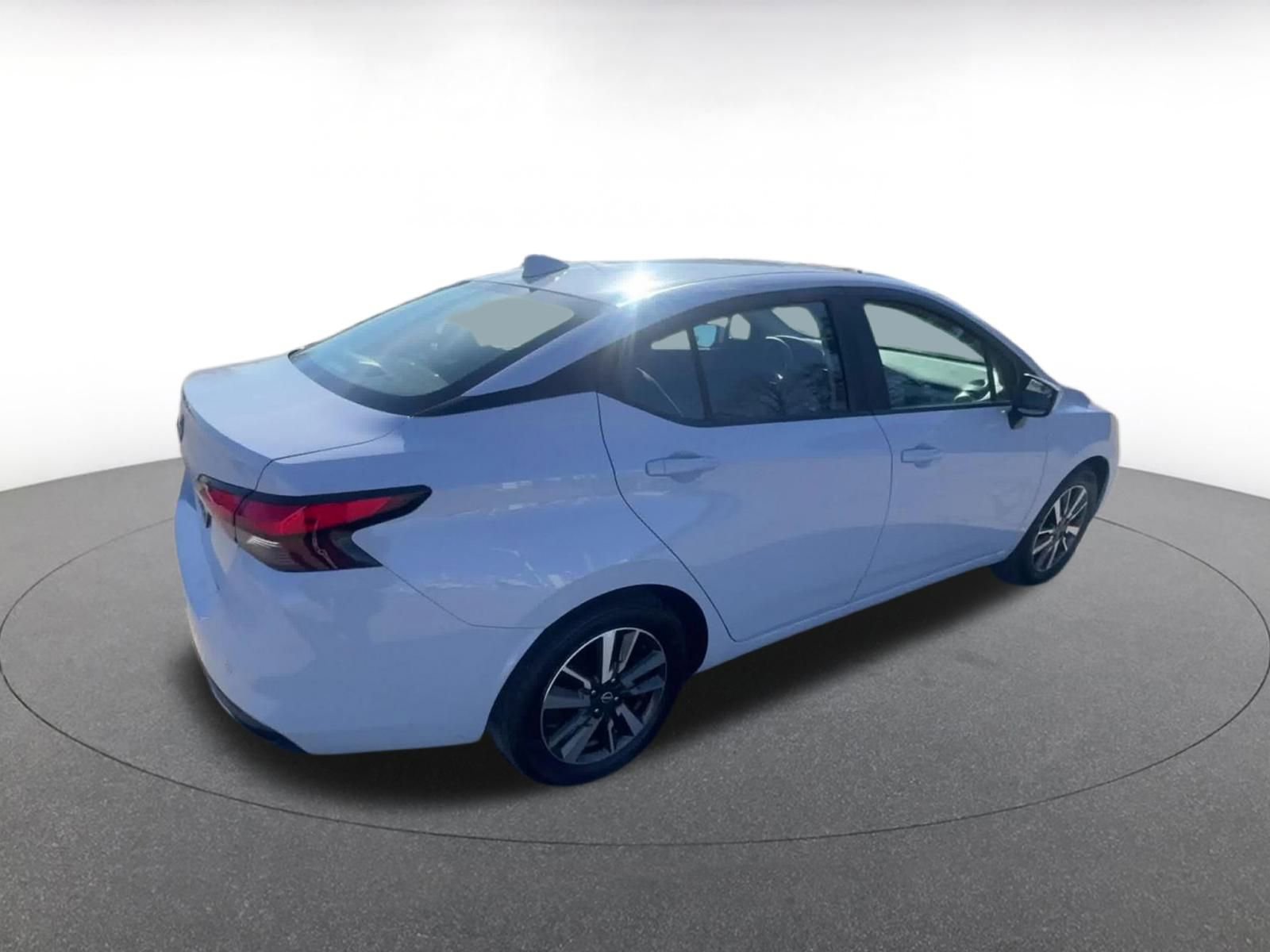 Used 2025 Nissan Versa SV image 15