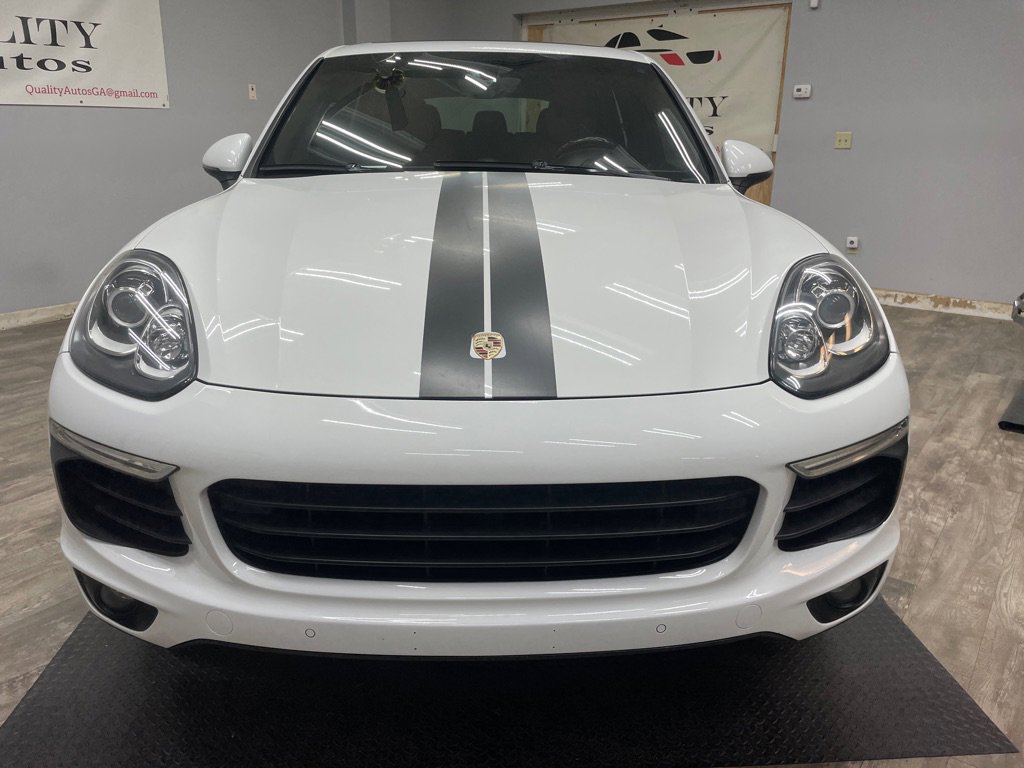 Used 2015 Porsche Cayenne S image 2