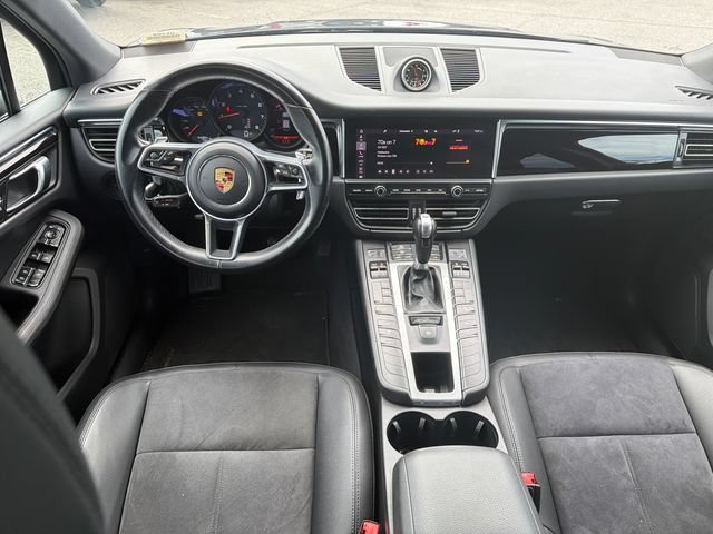 Used 2021 Porsche Macan AWD/4WD image 23