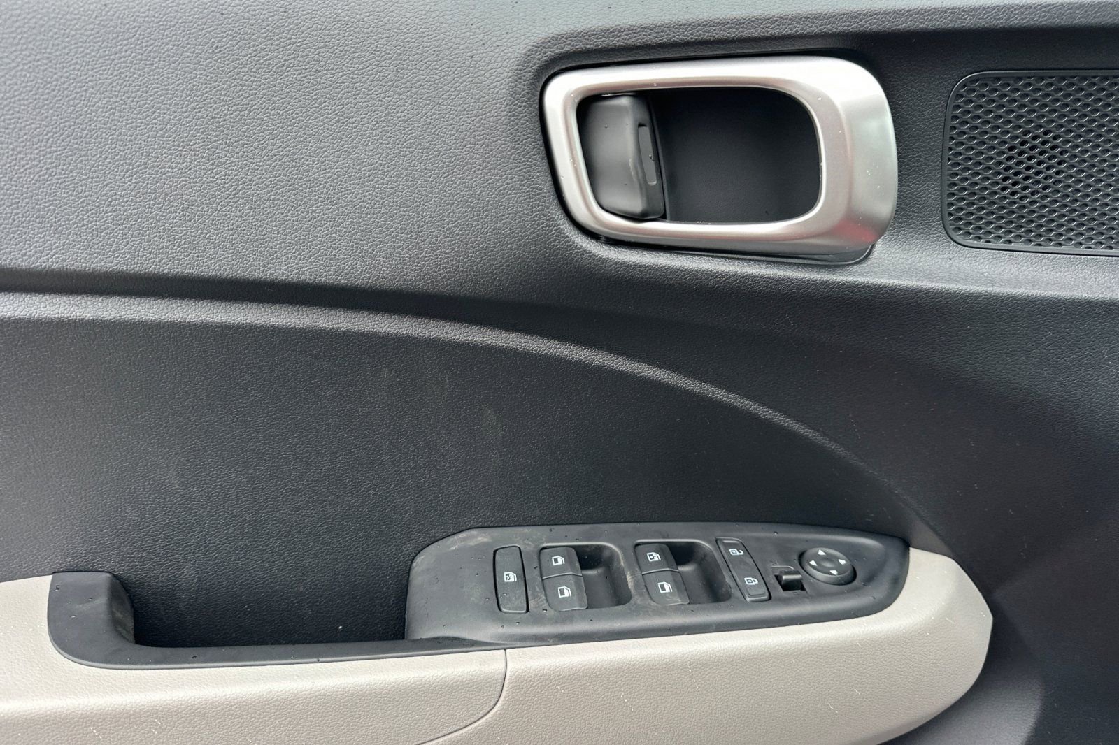 New 2025 Hyundai Venue SEL image 10