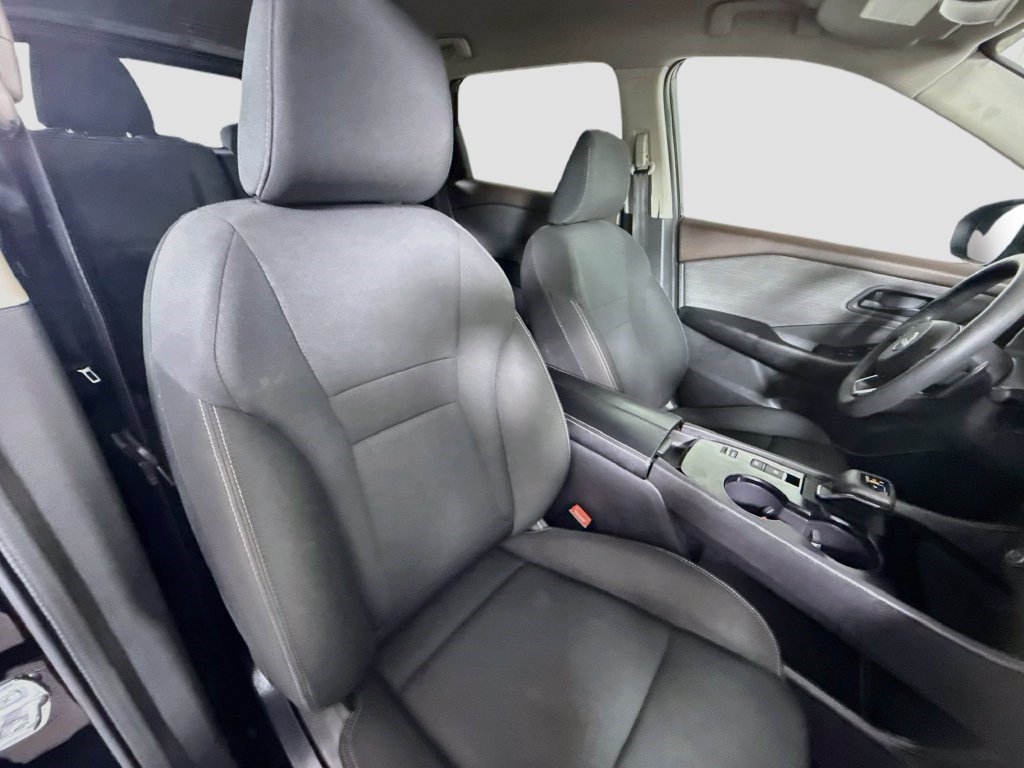 Used 2023 Nissan Rogue S FWD image 28
