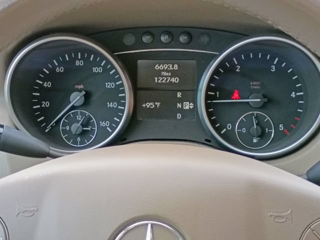 Used 2009 Mercedes-Benz ML 320 BlueTEC 4MATIC image 42