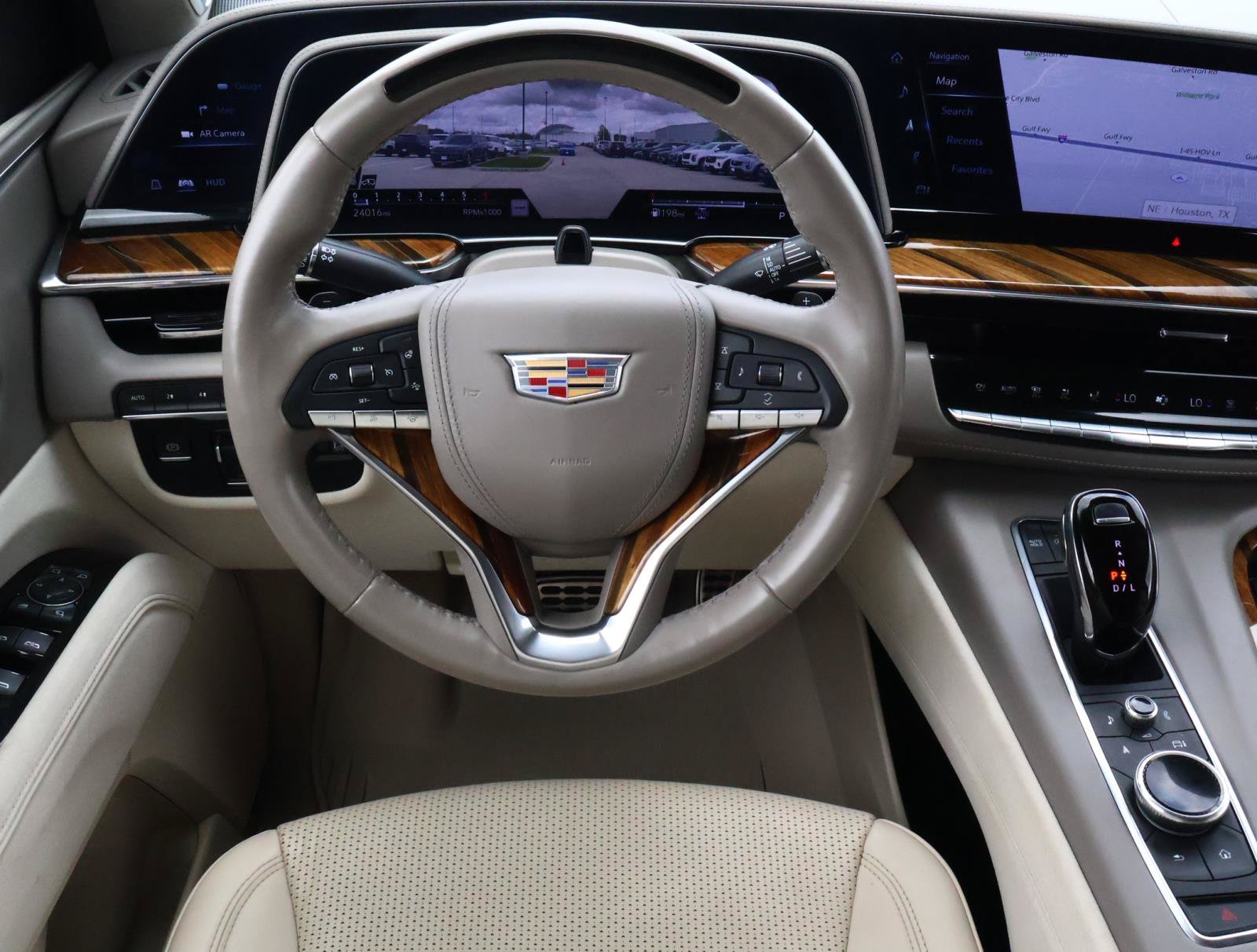 Used 2023 Cadillac Escalade Premium Luxury Platinum w/ LPO, Radiant Package AWD/4WD image 9