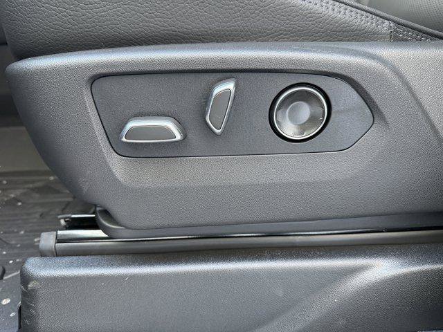 New 2026 GMC Yukon XL Denali w/ Sun & Power Step Package image 31