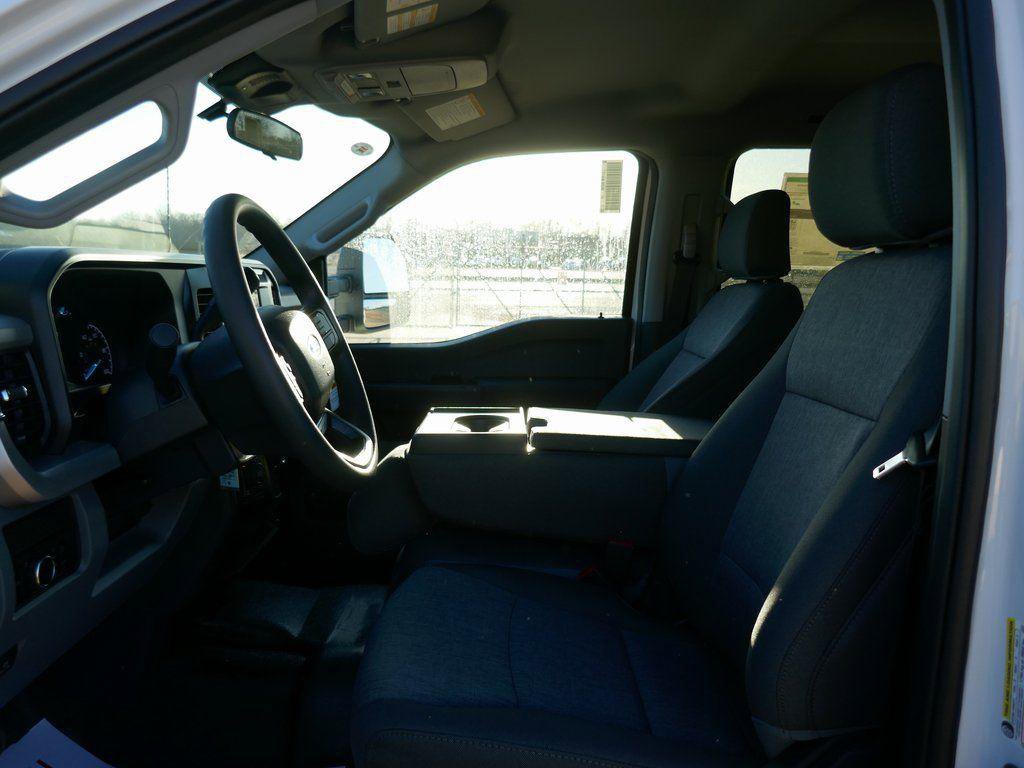 New 2026 Ford F250 XL w/ XL Off-Road Package image 19
