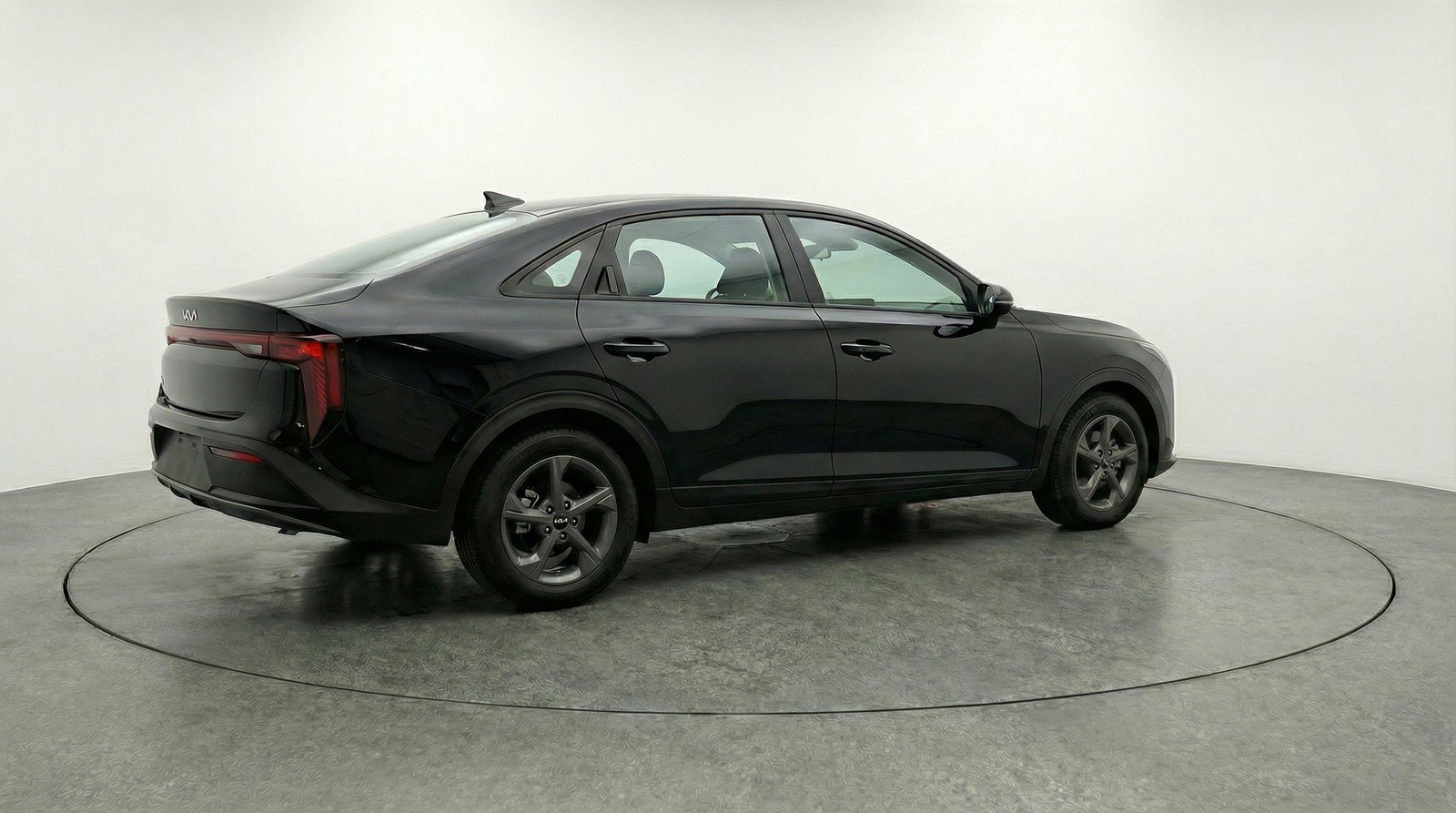 Used 2025 Kia K4 LXS image 9
