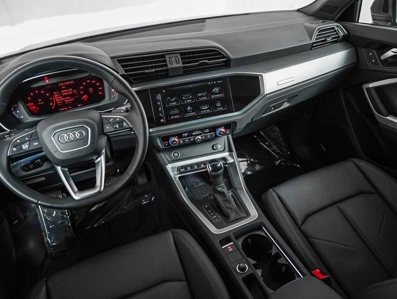 Certified 2024 Audi Q3 2.0T Premium w/ Convenience Package AWD/4WD image 18