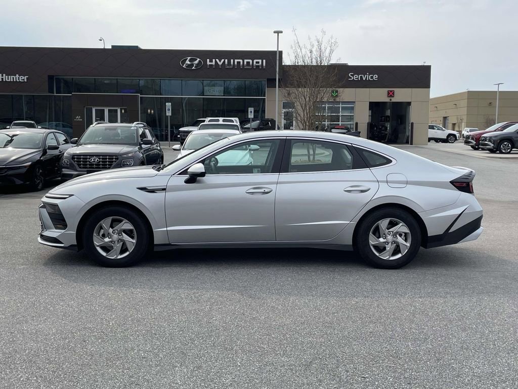 Certified 2025 Hyundai Sonata SE image 24