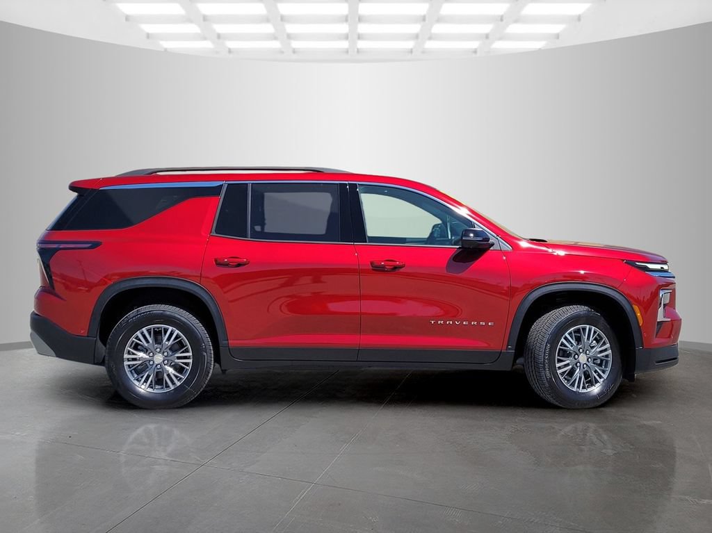 New 2026 Chevrolet Traverse LT w/ Enhanced Driving Package FWD image 3