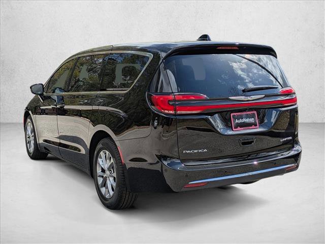 New 2026 Chrysler Pacifica Limited image 7