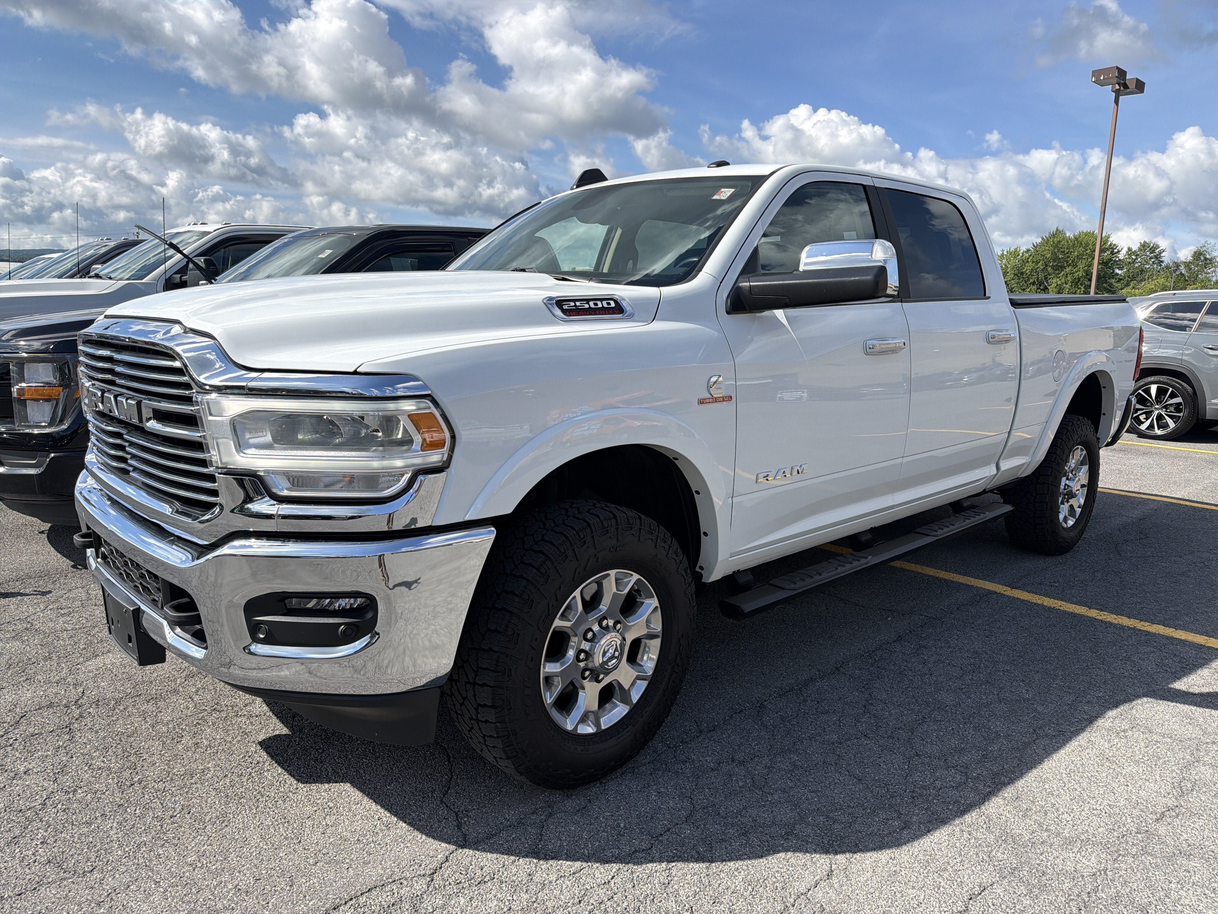 Used 2022 RAM 2500 Laramie AWD/4WD image 4