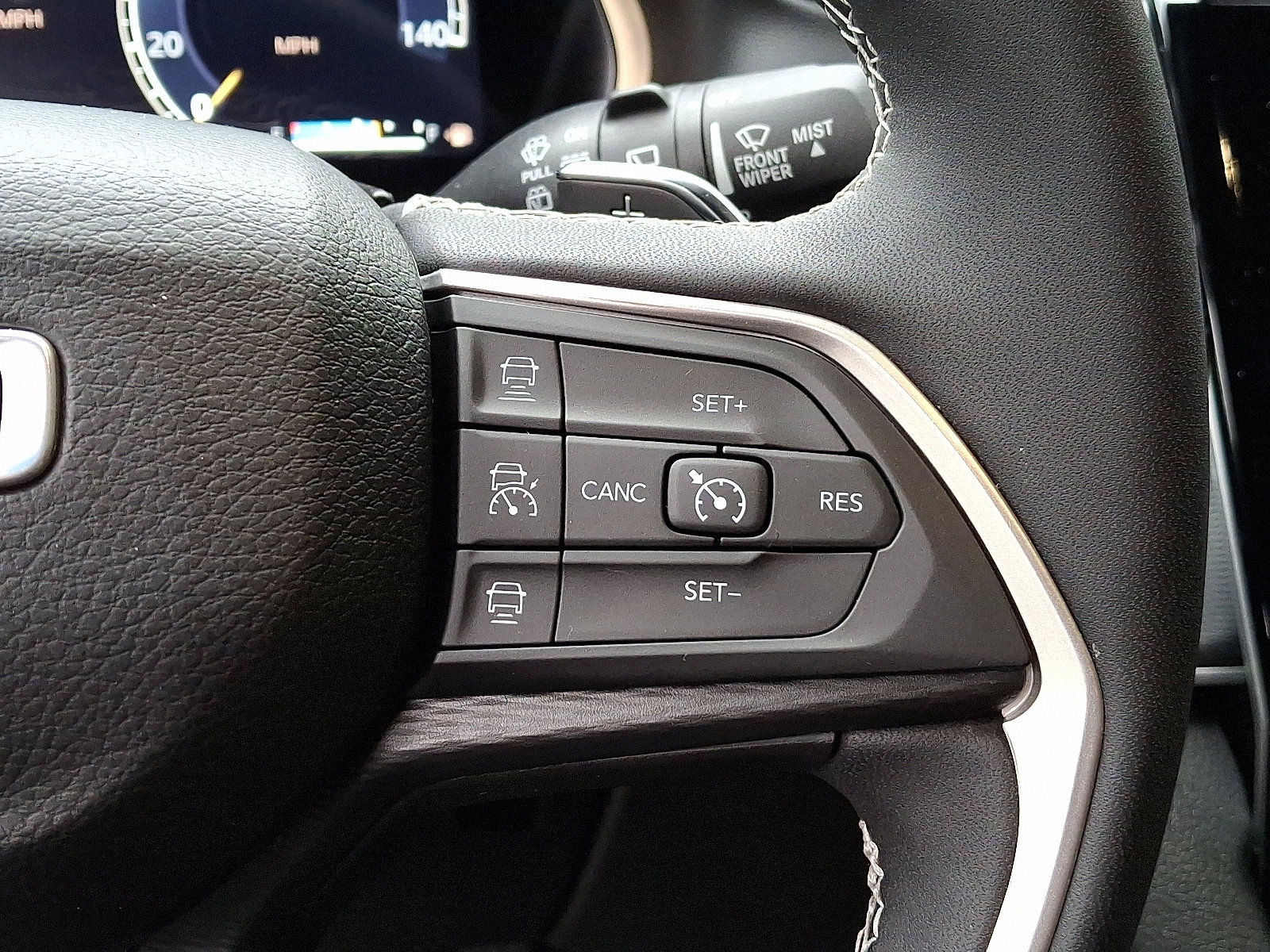 Certified 2023 Jeep Grand Cherokee L Laredo image 21