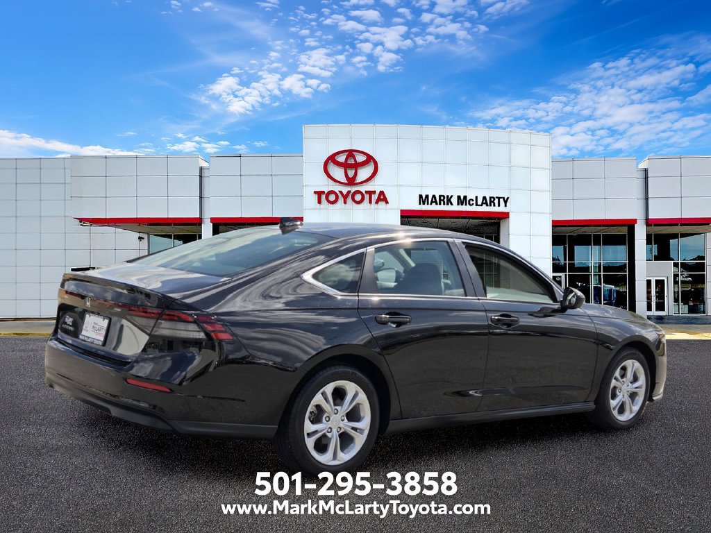 Used 2025 Honda Accord LX image 5