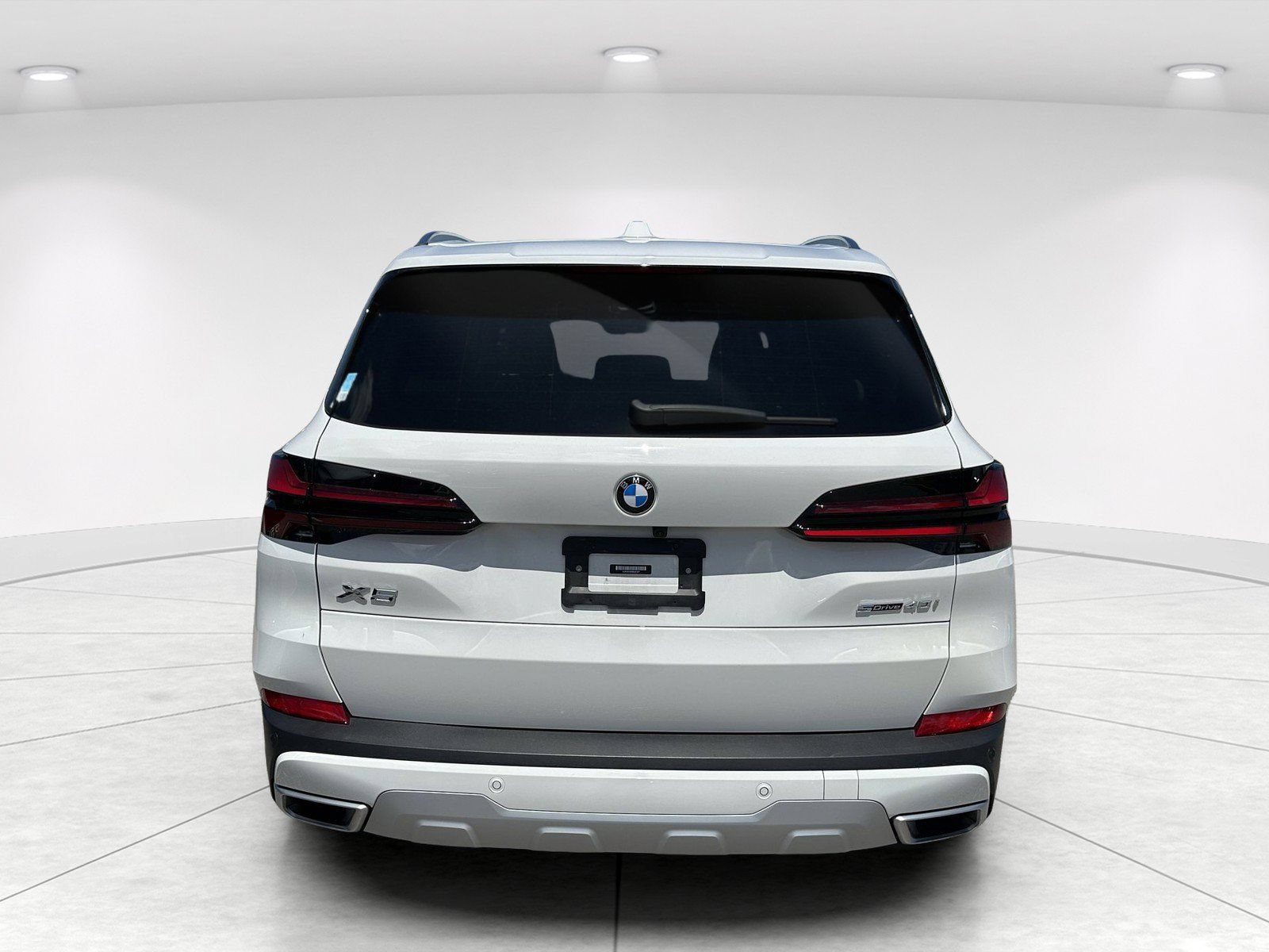 Certified 2024 BMW X5 sDrive40i w/ Premium Package RWD image 5