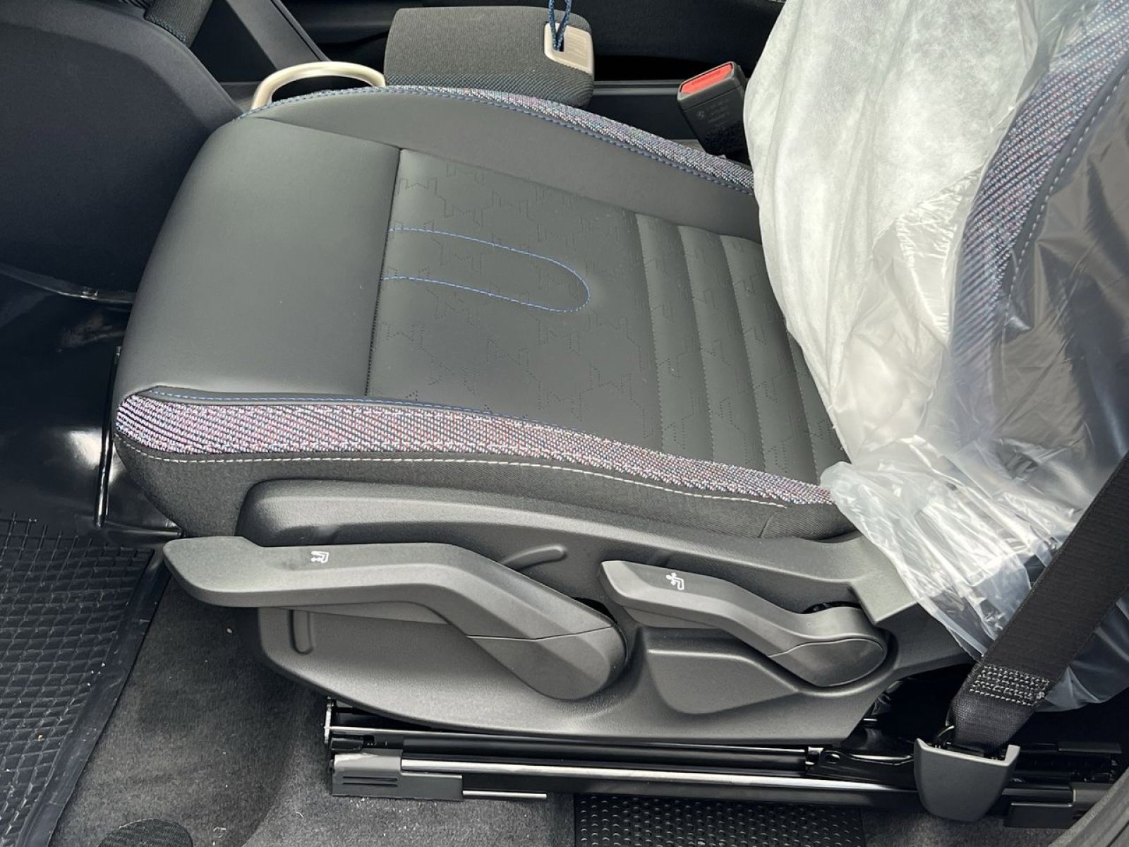 Certified 2025 MINI Cooper Countryman S image 11