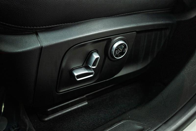 Used 2023 Maserati Levante Modena image 16