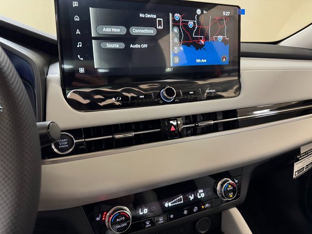 New 2025 Mitsubishi Outlander SE image 14