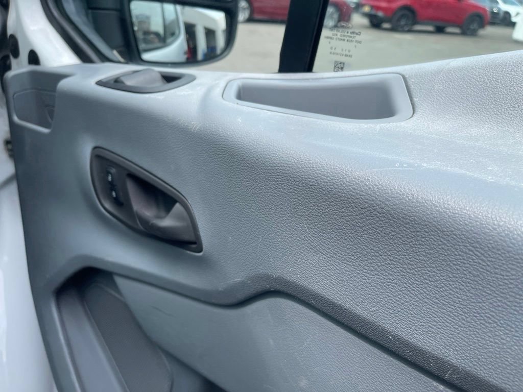 Used 2017 Ford Transit 150 130 Low Roof RWD image 21
