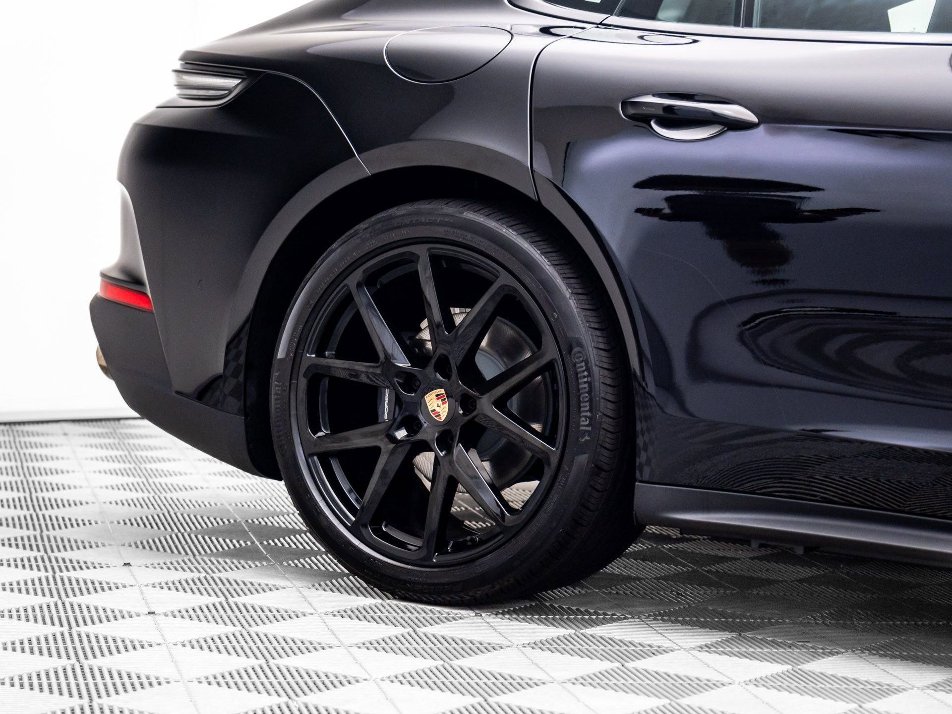 New 2026 Porsche Panamera 4 AWD/4WD image 34