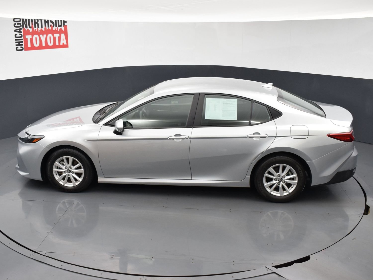 Used 2025 Toyota Camry LE FWD image 18