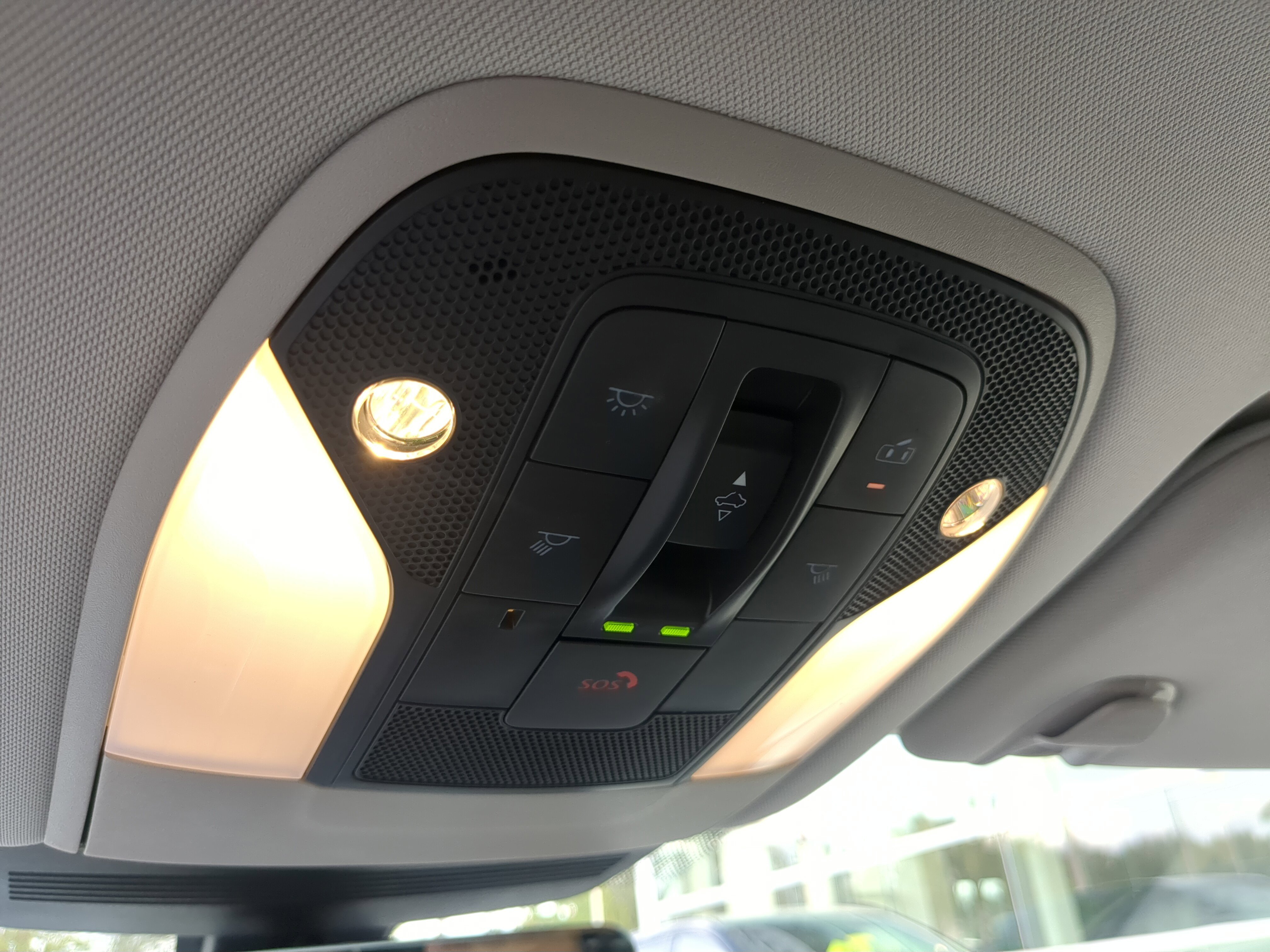 New 2025 INFINITI QX50 Luxe image 19