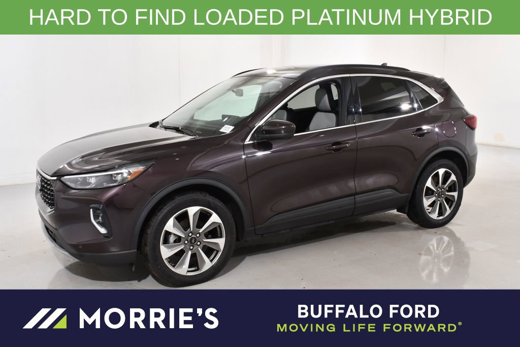 Used 2023 Ford Escape Platinum image 1