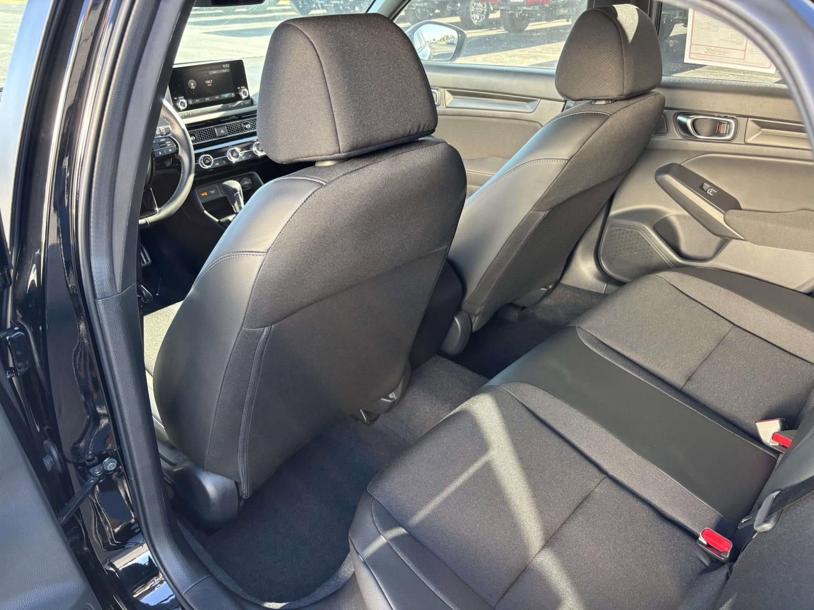 Used 2025 Honda Civic Sport image 29