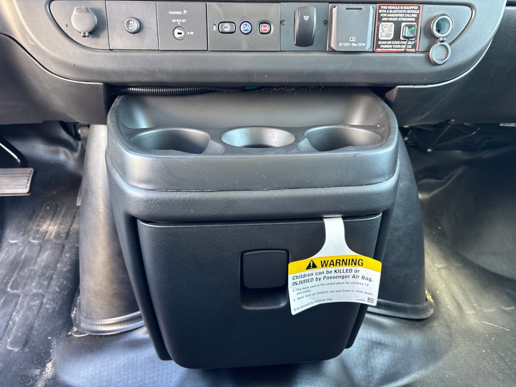 New 2025 GMC Savana 4500 w/ Power Convenience Package RWD image 9