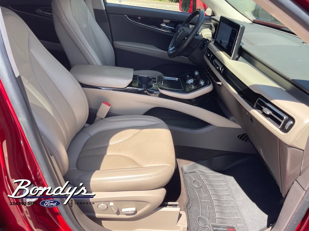 Used 2021 Lincoln Nautilus AWD w/ Equipment Group 101A image 18
