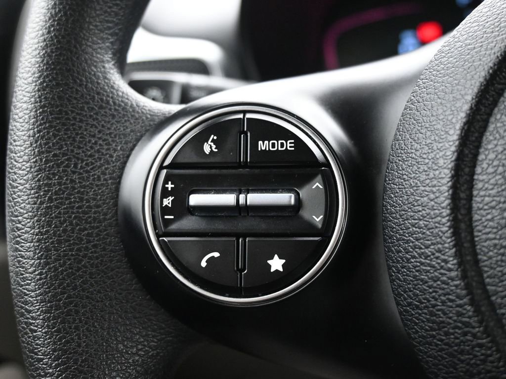 Used 2025 Kia Soul LX w/ LX Technology Package image 24