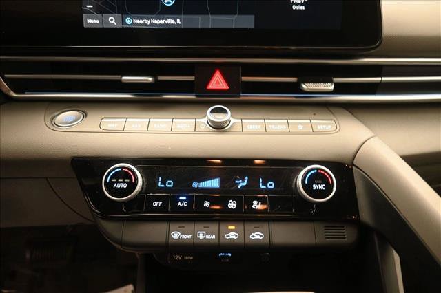 Used 2024 Hyundai Elantra SEL FWD image 13