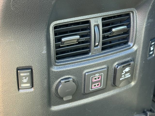 Used 2023 Nissan Titan PRO-4X w/ Pro-4x Convenience Package AWD/4WD image 16