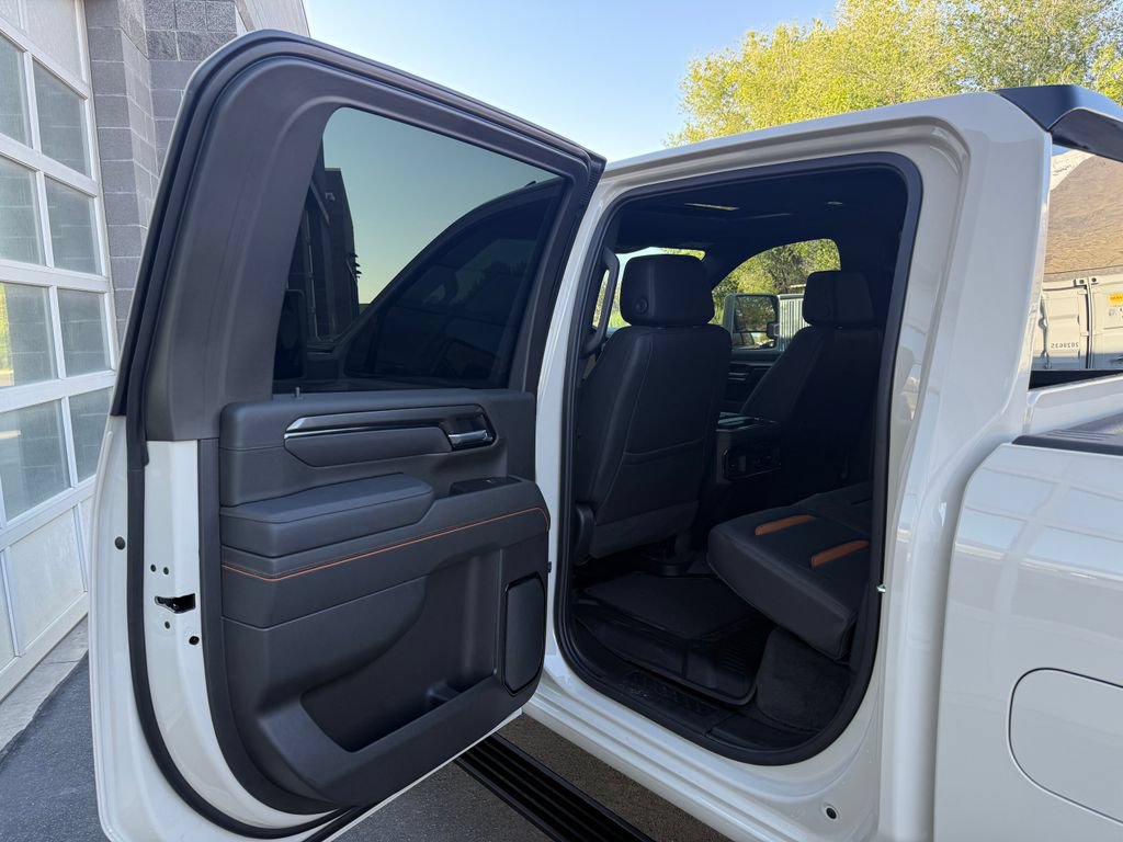 Used 2026 GMC Sierra 2500 AT4 w/ AT4 Premium Plus Package AWD/4WD image 33