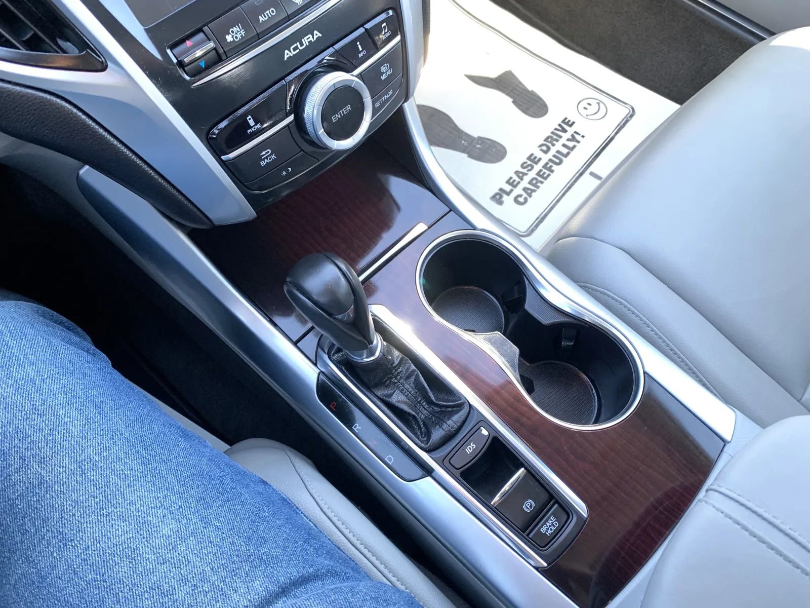 Used 2015 Acura TLX image 16