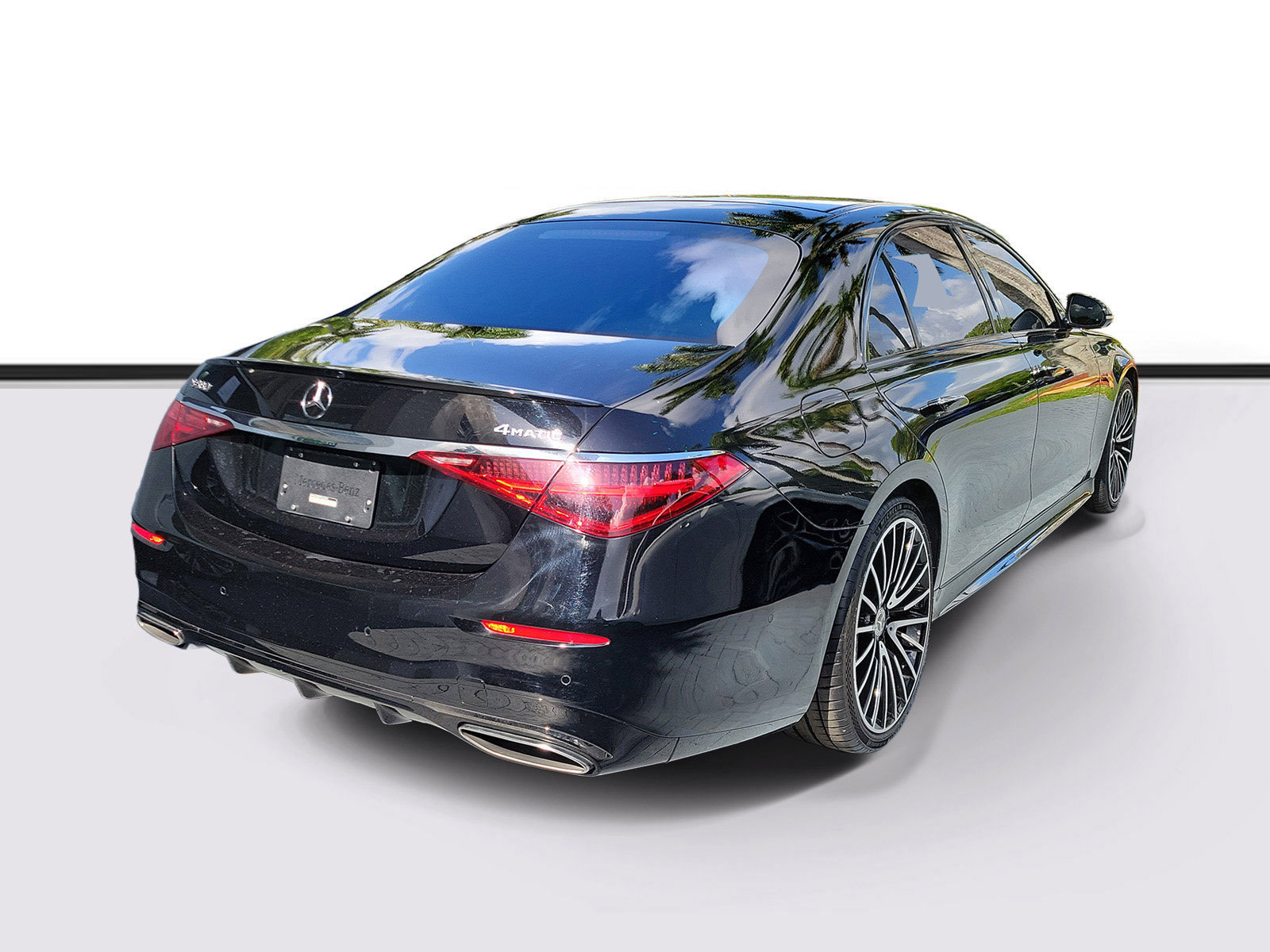 Used 2023 Mercedes-Benz S 580 4MATIC Sedan image 4