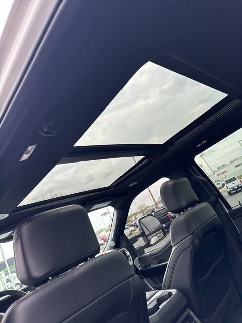 Used 2024 Ford F250 Platinum image 9