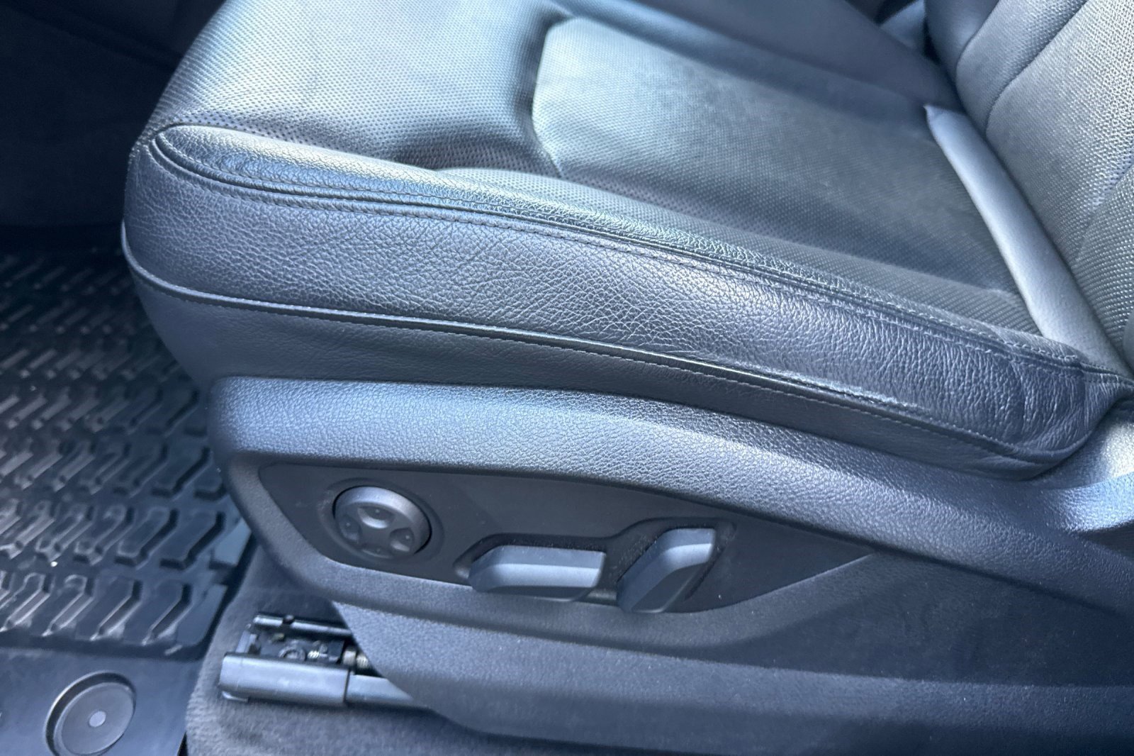 Used 2018 Audi Q7 3.0T Prestige image 14