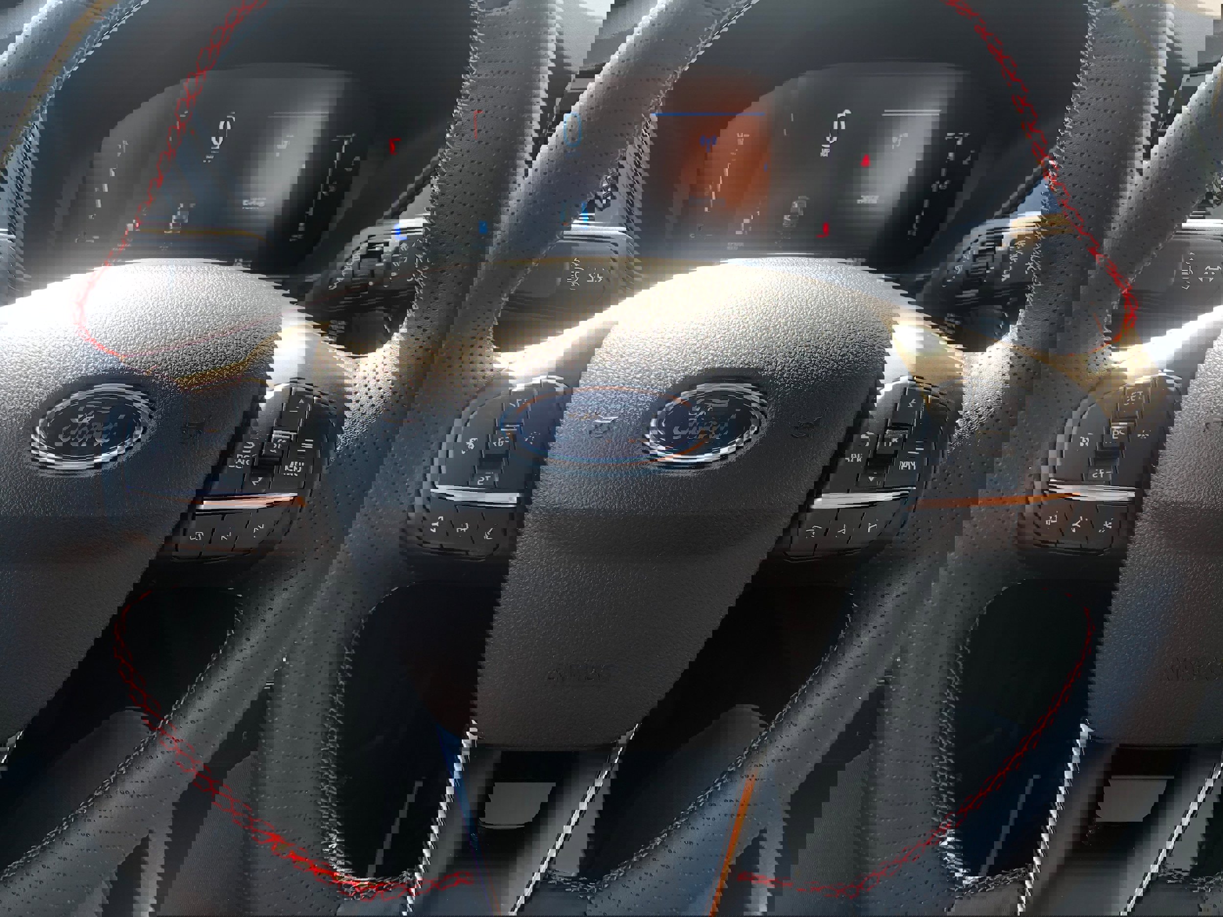 Used 2025 Ford Escape ST-Line w/ Cold Weather Package image 14