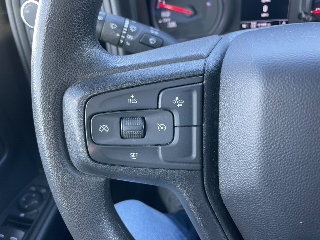 Used 2023 Chevrolet Silverado 1500 Custom image 22