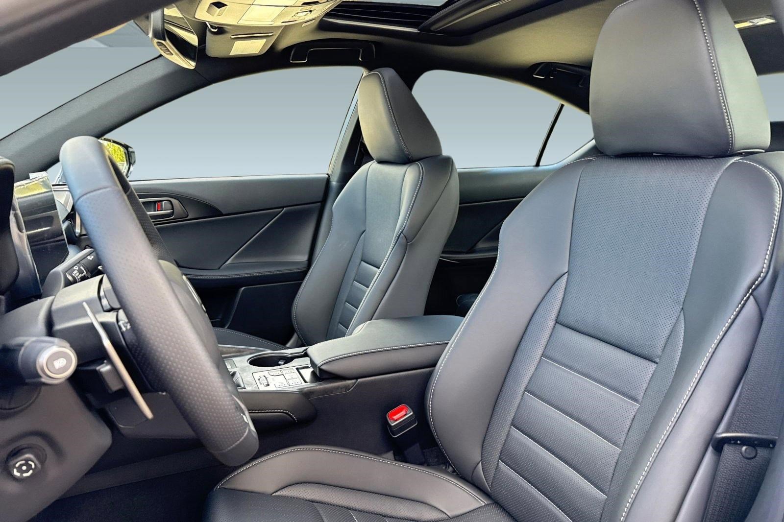 New 2026 Lexus IS 350 F Sport RWD image 5