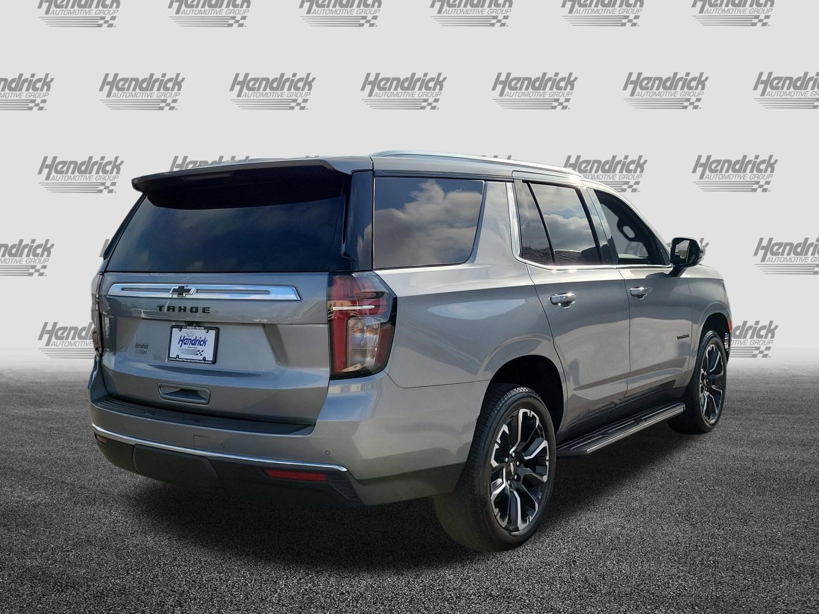 Used 2024 Chevrolet Tahoe LS RWD image 7